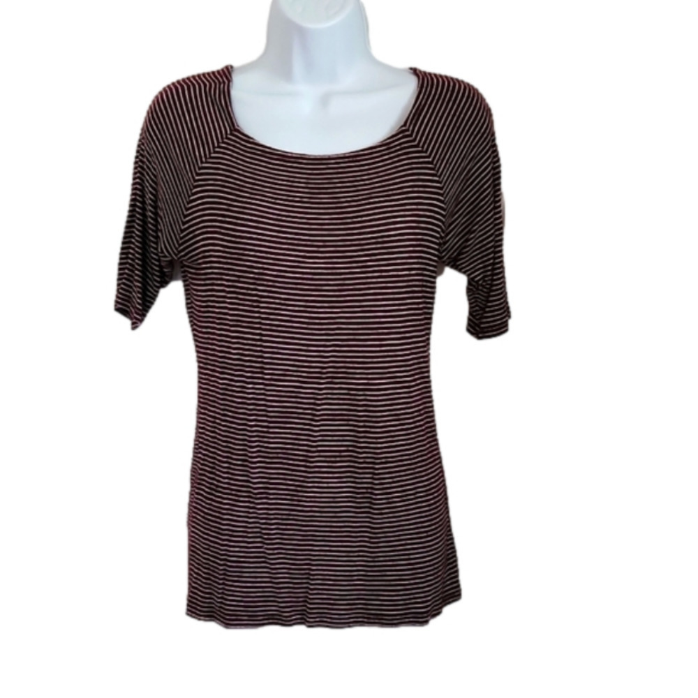 women's Striped 1/4 Sleeve Scoop Neck Top